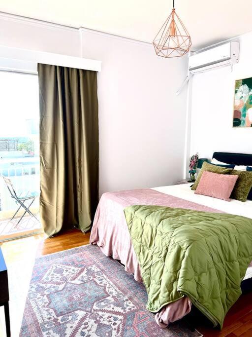 Seaview Penthouse On The Square Apartment Aigio Exterior photo