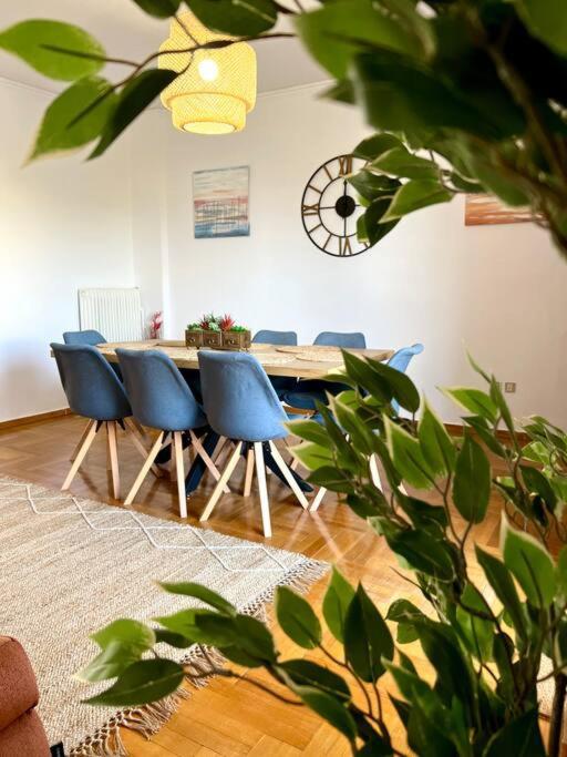 Seaview Penthouse On The Square Apartment Aigio Exterior photo